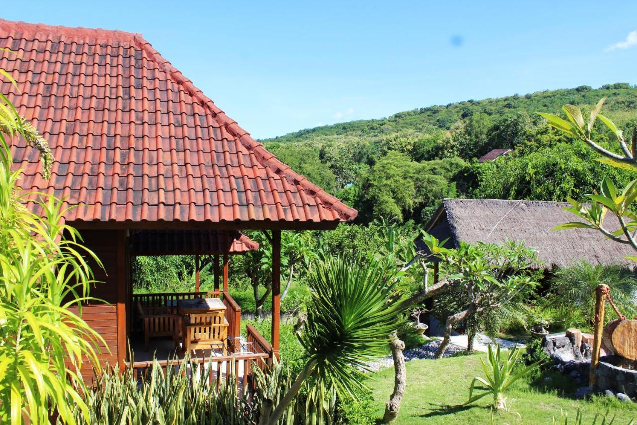 Bamboo Bungalow Jungle View Batununggul Exterior foto